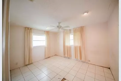 4955 NW 55th St, Tamarac, FL 33319 - Photo 8