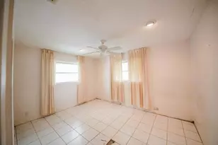 4955 NW 55th St, Tamarac, FL 33319 - Photo 8