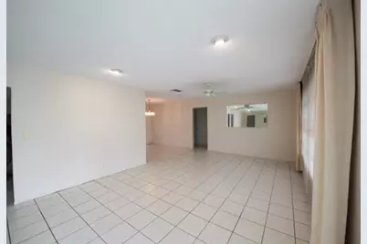 4955 NW 55th St, Tamarac, FL 33319 - Photo 2