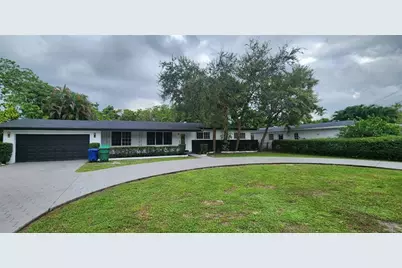 14715 N Spur Dr, Miami, FL 33161 - Photo 2