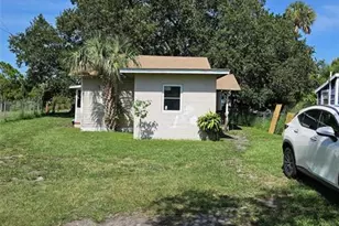 421 N 10th St, Fort Pierce, FL 34950 - Photo 10