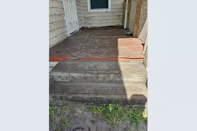 421 N 10th St, Fort Pierce, FL 34950 - Photo 16