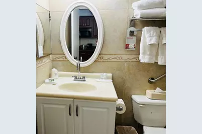 19201  Collins Ave, Unit #646, North Miami Beach, FL 33160 - Photo 10