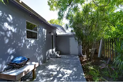 441  35th St, West Palm Beach, FL 33407 - Photo 16