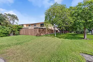 450 SE 7th St, Dania Beach, FL 33004 - Photo 22