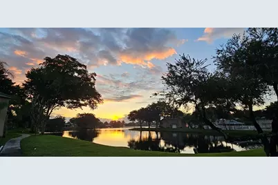 1881 NW 96th Terrace, Unit #7F, Pembroke Pines, FL 33024 - Photo 34