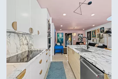 2424 NW 8th Ave, Wilton Manors, FL 33311 - Photo 8