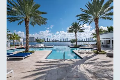17111  Biscayne Boulevard, Unit #2105 + 1 Boat Slip 100 Ft, North Miami Beach, FL 33160 - Photo 4
