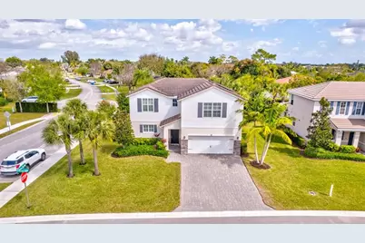 92  Palmetto Ln, Royal Palm Beach, FL 33411 - Photo 4