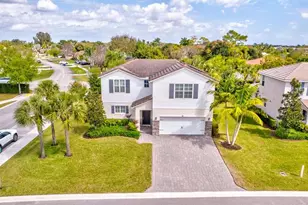 92 Palmetto Ln, Royal Palm Beach, FL 33411 - Photo 4