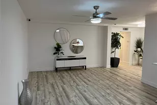 11685 Canal Dr, North Miami, FL 33181 - Photo 2