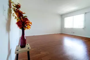 300 SW 134th Way, Pembroke Pines, FL 33027 - Photo 2