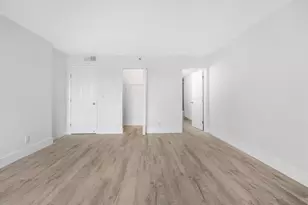 2200 S Cypress Bend Dr, Pompano Beach, FL 33069 - Photo 12