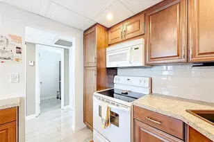 2741 Taft St, Hollywood, FL 33020 - Photo 18