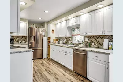 3055  Lakeshore Drive, Fort Lauderdale, FL 33312 - Photo 24