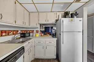 3051 NW 46th Ave, Lauderdale Lakes, FL 33313 - Photo 4