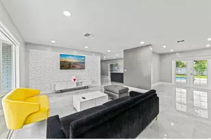 4811 Hayes St, Hollywood, FL 33021 - Photo 4