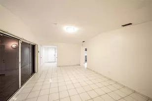 9510 W Fern Ln, Miramar, FL 33025 - Photo 6