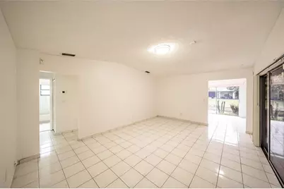 9510 W Fern Ln, Miramar, FL 33025 - Photo 4