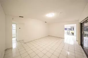 9510 W Fern Ln, Miramar, FL 33025 - Photo 4