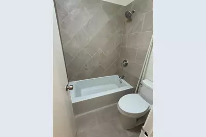 7640  Courtyard Run, Boca Raton, FL 33433 - Photo 10