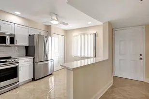 14460 Strathmore Ln, Delray Beach, FL 33446 - Photo 4