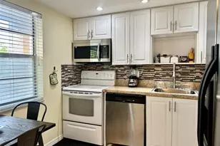 1015 Country Club Dr, Margate, FL 33063 - Photo 2