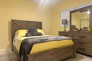 1015 Country Club Dr, Margate, FL 33063 - Photo 4