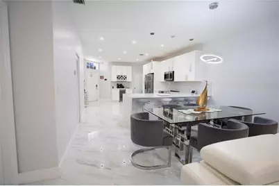 4723 SW 12th Pl, Deerfield Beach, FL 33442 - Photo 4