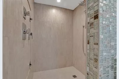 2149 NE 27th Dr, Wilton Manors, FL 33306 - Photo 20