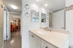 3960 Oaks Clubhouse Dr, Pompano Beach, FL 33069 - Photo 18