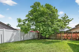 7527 SW 7th Pl, North Lauderdale, FL 33068 - Photo 24