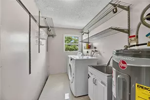 7527 SW 7th Pl, North Lauderdale, FL 33068 - Photo 30