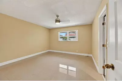 7527 SW 7th Pl, North Lauderdale, FL 33068 - Photo 36