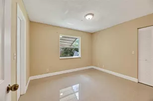 7527 SW 7th Pl, North Lauderdale, FL 33068 - Photo 6