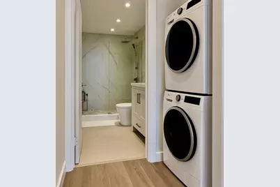 5601  Collins Ave, Unit #1419, Miami Beach, FL 33140 - Photo 8