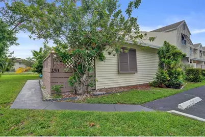 251 W Hemingway Cir, Unit #251, Margate, FL 33063 - Photo 36