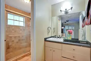 251 W Hemingway Cir, Margate, FL 33063 - Photo 24