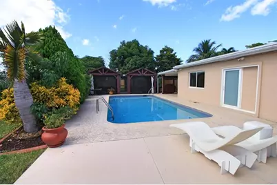 861 SW 55th Way, Margate, FL 33068 - Photo 4