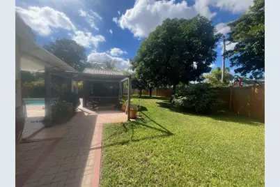 861 SW 55th Way, Margate, FL 33068 - Photo 22