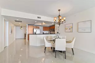 2650 Lake Shore Dr, Riviera Beach, FL 33404 - Photo 12