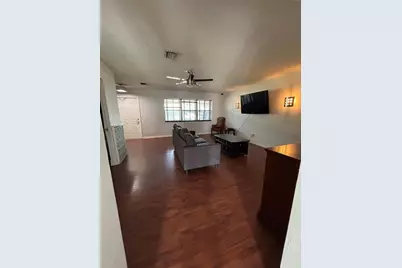 1137 NW 16th Ct, Fort Lauderdale, FL 33311 - Photo 2