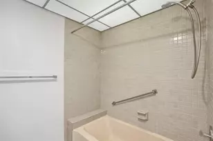 7432 Ashmont Cir, Tamarac, FL 33321 - Photo 26