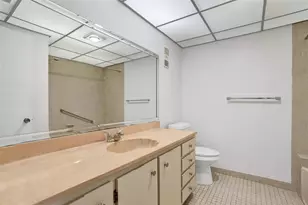 7432 Ashmont Cir, Tamarac, FL 33321 - Photo 24