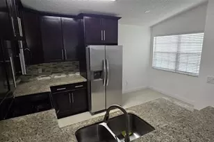 11975 NW 11th St #., Pembroke Pines, FL 33026 - Photo 12