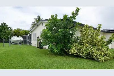 329 SE 47th, Cape Coral, FL 33904 - Photo 28
