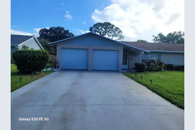 650 SE Strait Ave, Port Saint Lucie, FL 34983 - Photo 2