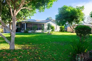 650 SE Strait Ave, Port Saint Lucie, FL 34983 - Photo 14