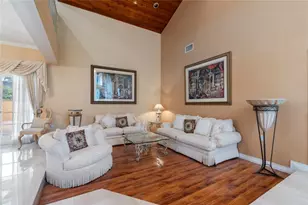 8235 NW 164th St, Miami Lakes, FL 33016 - Photo 20