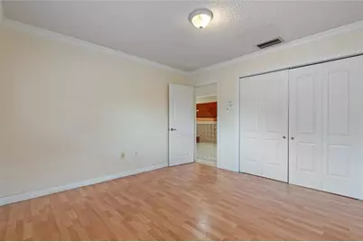 8235 NW 164th St, Miami Lakes, FL 33016 - Photo 8